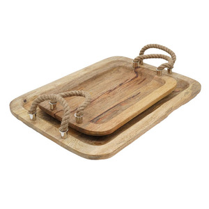 Ensemble de plateaux de service en bois rustique avec construction en bois à grain naturel et poignées robustes en corde de jute pour une prise en main facile et le service des aliments - Product Image 2