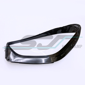 Pour Mercedes Benz Classe C W206 Ensemble de lentilles de phares en polycarbonate - Product Image 3