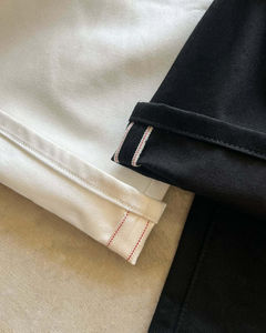 Jean en denim brut selvedge personnalisé, taille mi-haute, coupe droite, style streetwear vintage, poids moyen, noir et blanc, en coton japonais pour homme - Product Image 4