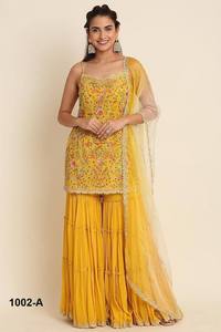 Ropa de invierno Premium Ropa india y pakistaní Fox Georgette Shalwar Kameez con un impresionante trabajo de secuencia multihilo - Product Image 4