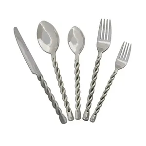 Ensemble de couverts en acier inoxydable de qualité supérieure avec un design moderne pour la cuisine et la restauration - Product Image 3