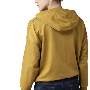 เสื้อฮู้ดดี้ผู้หญิงสีพื้นแฟชั่นใหม่มาแรง ขายดีประจำปี 2026 รับผลิตแบบ OEM ODM แขนยาว - Product Image 3
