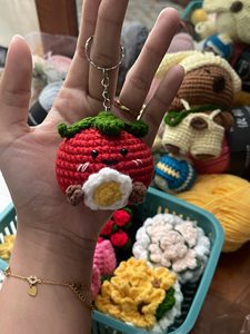 Muñeco Pequeño de Lana Vietnamita Cosido a Mano para Llaveros, Accesorios de Bolsos y Venta al por Mayor para Tiendas de Regalos - Product Image 2