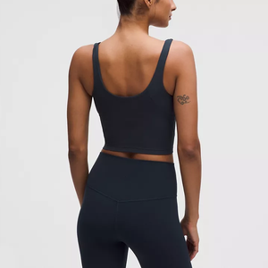 Nuevo Conjunto Deportivo de Moda con Contraste, Sujetador Ajustable Antichoque, Leggings Cortos con Efecto Scrunch para Realce de Glúteos, Sin Costuras, para Fitness, Yoga y Absorción del Sudor - Product Image 3