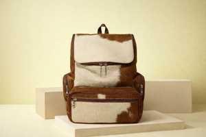 Mochila de cuero elegante de primera clase con textura de pelo, disponible en varios colores y tamaños, adecuada para mochilas de cuero suave. - Product Image 6