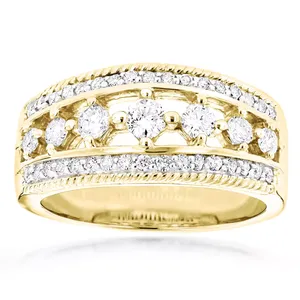 Bague de fiançailles et de mariage classique en or plaqué 18 carats avec trois rangées de diamants cultivés en laboratoire, sertie pavé brillant, pour femme, modèle EtherStar Jewels 8gm - Product Image 4