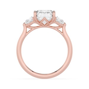 Bague de fiançailles exquise en or rose 10K avec diamant de laboratoire taille émeraude de 5 carats et monture nuptiale élégante - Product Image 2