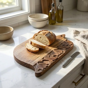 Tabla de Cortar Moderna de Madera de Fresno Tallada a Mano, Forma Asimétrica, Borde con Detalle Floral, Duradera, Apta para Alimentos, Tabla de Servir para Cocina - Product Image 2