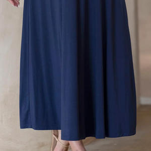 ชุดเดรสคลุมท้องสีพื้นแบบลำลอง ระบายอากาศได้ดี ผลิตตามสั่ง เนื้อผ้านุ่ม สำหรับหญิงตั้งครรภ์ ความยาวปานกลาง คอเสื้อตัดกัน ผลิตในประเทศปากีสถาน - Product Image 2