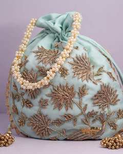 Pochette de soirée ovale en soie noire faite à la main avec broderie dorée, perles et pompons - Product Image 5