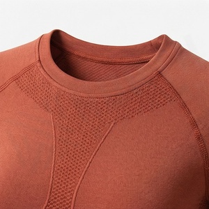 Conjunto de Yoga de Dos Piezas para Mujer, Nuevo Diseño, Ropa Deportiva Moderna, Suave, Ligera, Tallas Grandes, Impermeable, Logotipo Personalizado al por Mayor - Product Image 4