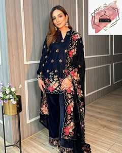 Kurta y Pantalón de Terciopelo Azul Marino con Bordado de Lentejuelas y Hilos de Terciopelo, Top y Pantalón Palazzo Bordados con Lentejuelas - Product Image 1