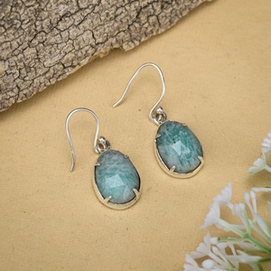 Pendientes colgantes de amazonita natural con engaste de puntas, plata de ley 925, piedra verde ovalada, joyería al por mayor. - Product Image 4
