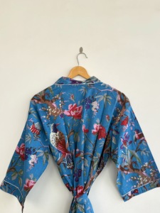 Shyam Export – Kebaya pour femmes adultes, imprimé floral bleu, manches longues, col châle, tenue ethnique quotidienne, coupe ample, longueur midi, en coton, toutes saisons - Product Image 3