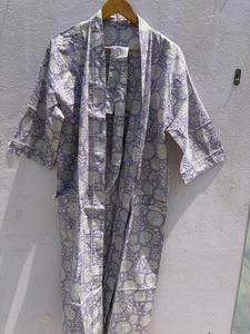 Robe Kimono en Coton Rose à Motifs Floraux pour Femme – Peignoir Léger d'Été, Robe de Spa, Robe de Demoiselle d'Honneur, Logo Personnalisé en Gros - Product Image 3