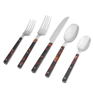 Ensemble de couverts vintage en acier inoxydable argenté avec design de poignée unique, de haute qualité, pour la maison et les mariages - Product Image 1