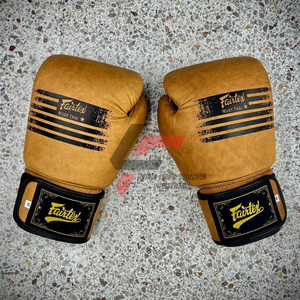 ราคาขายส่ง คุณภาพดีที่สุด ถุงมือชกมวยหนังแท้ Fairtex สำหรับมืออาชีพ ใช้สำหรับศิลปะการต่อสู้ สายรัดปรับได้ - Product Image 2