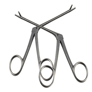 Pinces nasales de qualité professionnelle, instrument chirurgical pour les procédures ORL nasales et les applications médicales hospitalières, en acier inoxydable - Product Image 1