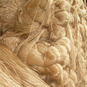 Fibra de Yute Cruda para Uso Agrícola – Fibra Natural Resistente para Agricultura, Cuerdas y Procesamiento Industrial - Product Image 1