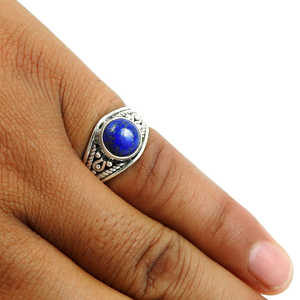 Anillo de plata elegante hecho a mano en plata de ley 925 con lapislázuli en engaste de bisel, estilo bohemio, para bodas y regalos. - Product Image 2