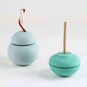 Juguete Masticable Redondo con Diseño de Concha de TPE, Sostiene Golosinas Largas, Juguete Interactivo para Mascotas Spark - Product Image 4