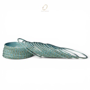 Venta al por Mayor, Diseño 2026, Precio Bajo, Elegantes Brazaletes Apilables de Acero Inoxidable Azul, Juego de Brazaletes Modernos con Baño de Oro y Piedras de Cristal para Mujer - Product Image 3