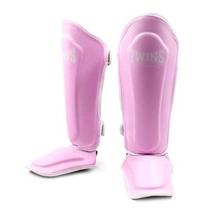 Vernexa - Protectores de Espinilleras Dobles de Piel de Vacuno Rosa Bebé con Cierre Ajustable de Gancho y Bucle para Protección de Piernas - Product Image 1