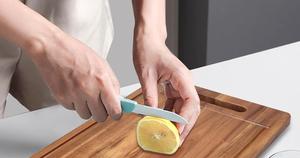 เขียงไม้สำหรับใช้ในครัวเนื้อแข็งทนทานและพื้นผิวเรียบสำหรับเขียงใช้งานประจำวัน - Product Image 4