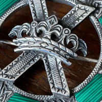 Superbe Broche Écossaise Celtique en Laiton et Malachite, Motif Couronne et Écossaise, Écologique, Sans Nickel, Vente en Gros Directe Usine Personnalisée