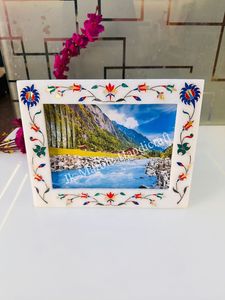 Cadre photo en marbre fait main avec motif floral, personnalisable pour la décoration de la maison - Vente en gros disponible - Product Image 4