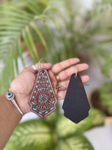 Llavero de Cuero Hecho a Mano con Diseño Turquesa 2026, Pendientes de Llavero de Color Turquesa, Venta Caliente, Accesorio de Regalo Ligero para Unisex - Product Image 3