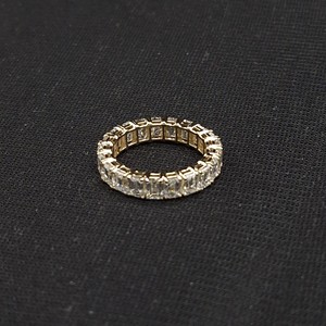 Anillo de Oro Elegante para Mujer, Diseño Minimalista y Estilizado, Joyería Ligera para Uso Diario, Idea de Regalo para Boda, Compromiso o Fiesta - Product Image 3