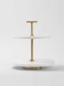 Support à gâteau moderne en bois pour la présentation de desserts en cuisine, style minimaliste, surface lisse et construction durable - Product Image 2