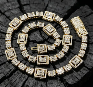 Collier chaîne à maillons géométriques en zircon micro-incrusté, avec pendentif carré et rond brillant, idéal pour les soirées - Product Image 4