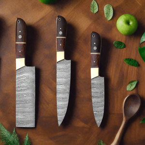 Ensemble de couteaux de chef en acier Damas faits à la main avec étui en cuir, couteaux de cuisine fiables pour un usage quotidien en cuisine - Product Image 6