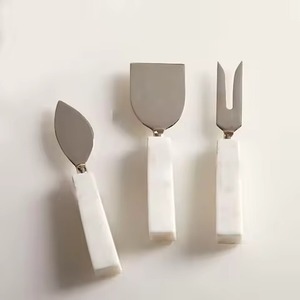 ชุดมีดเสิร์ฟชีสสุดหรู ทำจากสแตนเลส พร้อมอุปกรณ์ตัดชีส อุปกรณ์เสริมสำหรับเสิร์ฟในครัว และเตรียมอาหาร - Product Image 5