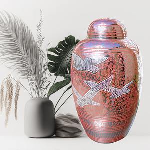 Urne funéraire américaine de haute qualité en laiton LU, entièrement gravée avec des oiseaux en vol et un motif floral, blanche, 200 pouces cubes - Product Image 2