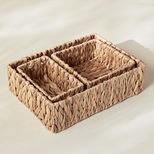 Juego de cestas tejidas a mano multiusos de jacinto de agua, en tamaños grande, mediano y pequeño, para almacenamiento y organización. - Product Image 1