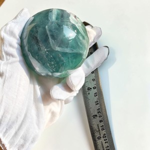 Sphère de cristal de fluorite verte polie pour cadeau, méditation, vente en gros - Product Image 5