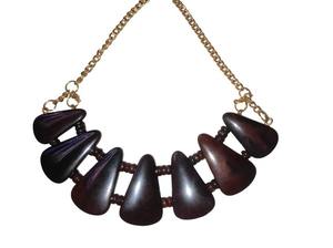 Collier de perles en résine sculptées, bijoux avec motif gravé, style de conception personnalisé - Product Image 3