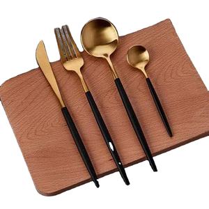 ชุดช้อนส้อมชุบทองแบบใหม่สุดหรูเครื่องใช้บนโต๊ะอาหารทำจากโลหะสำหรับโรงแรมและภัตตาคารช้อนส้อมและช้อน - Product Image 1