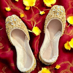 Nuevo Calzado de Fantasía Mehndi, Khussa Jutti con Pedrería, Hecho a Mano, Zapatos Planos para Mujer, para Interiores y Exteriores, Khussa para Fiestas, Venta al por Mayor, OEM, ODM - Product Image 1
