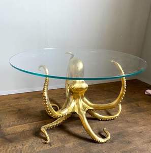 Mesa de Aluminio con Forma de Pulpo Única que Agrega Carácter a la Decoración Interior con una Atractiva Escultura de Inspiración Marina - Product Image 6