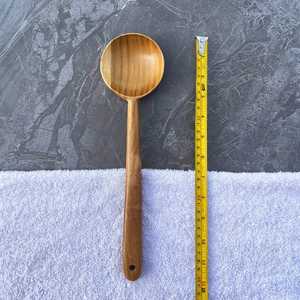 Juego de Cucharas de Cocina de Madera Natural, Utensilios de Cocina Ecológicos Hechos a Mano, Espátulas de Madera con Logotipo Personalizado para el Hogar y Restaurantes - Product Image 5