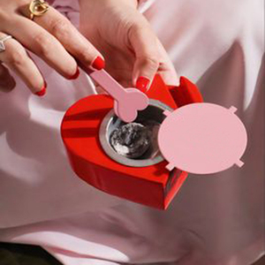 Quemador de Incienso Metálico en Forma de Corazón con Pinzas a Juego, Acabado con Recubrimiento en Polvo, Artículo de Regalo Creativo, Venta al Por Mayor Premium para Decoración - Product Image 6