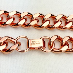 สร้อยข้อมือทองแดงแท้แบบ Cuban Link ทำมือ งานฝีมือโลหะหนัก ฮิปฮอป เครื่องประดับบำบัด สำหรับผู้ชายและผู้หญิง ชุบ OEM - Product Image 5