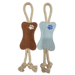 Jouet à mâcher pour chien en cuir véritable écologique, forme d'os, avec poignée en corde de coton et pattes nouées, interactif, broderie patte - Product Image 1
