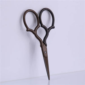 Ciseaux rétro en acier inoxydable à manche carré pour travaux manuels, broderie, couture et découpe de tissus - Product Image 3