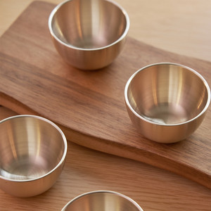 Ensemble de 4 tasses à soju coréen NOBBAN Premium Bangjja Yugi, artisanat traditionnel en laiton d'Anseong, verres à liqueur en bronze faits à la main, cadeau - Product Image 5