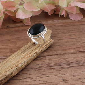 Anillo de Plata de Ley 925 con Bisel de Ónix Negro Vintage, Estilo Victoriano, Filigrana, Corte Brillante, Joyería Fina para Mujer - Product Image 2